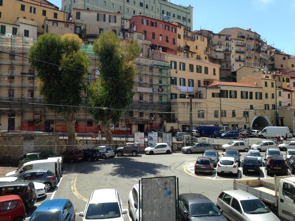 Casa Vacanza "Marina San Giuseppe" Apartment Ventimiglia Bagian luar foto